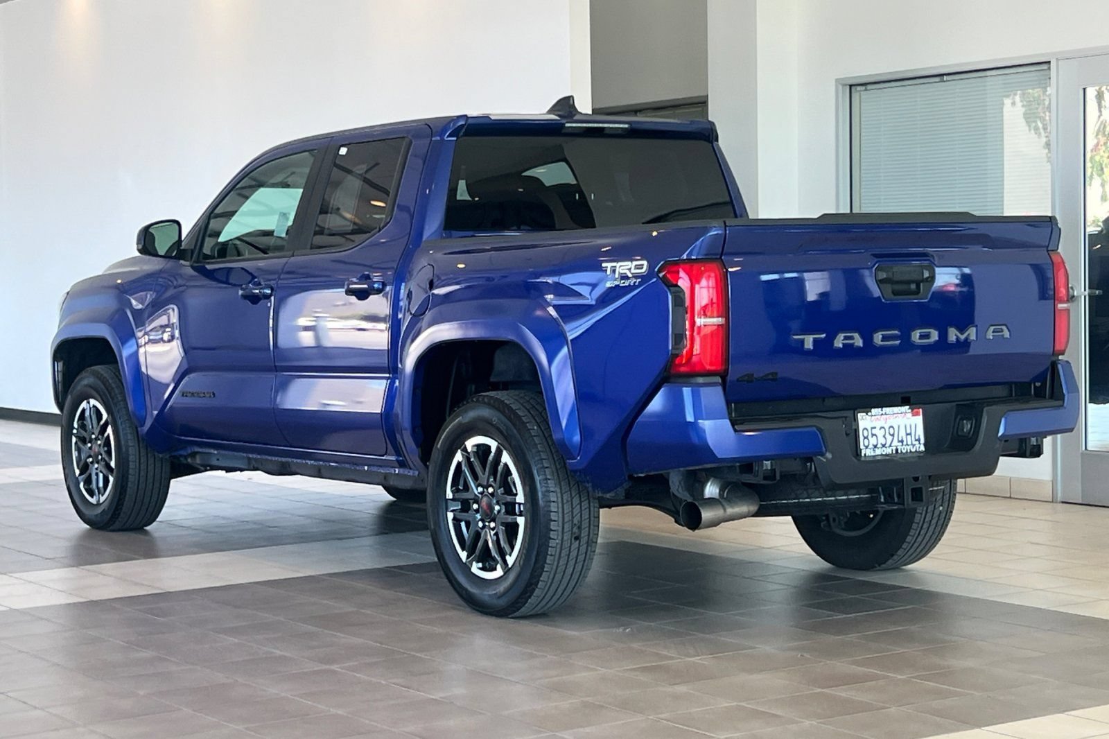Certified 2025 Toyota Tacoma TRD Sport AWD/4WD image 6