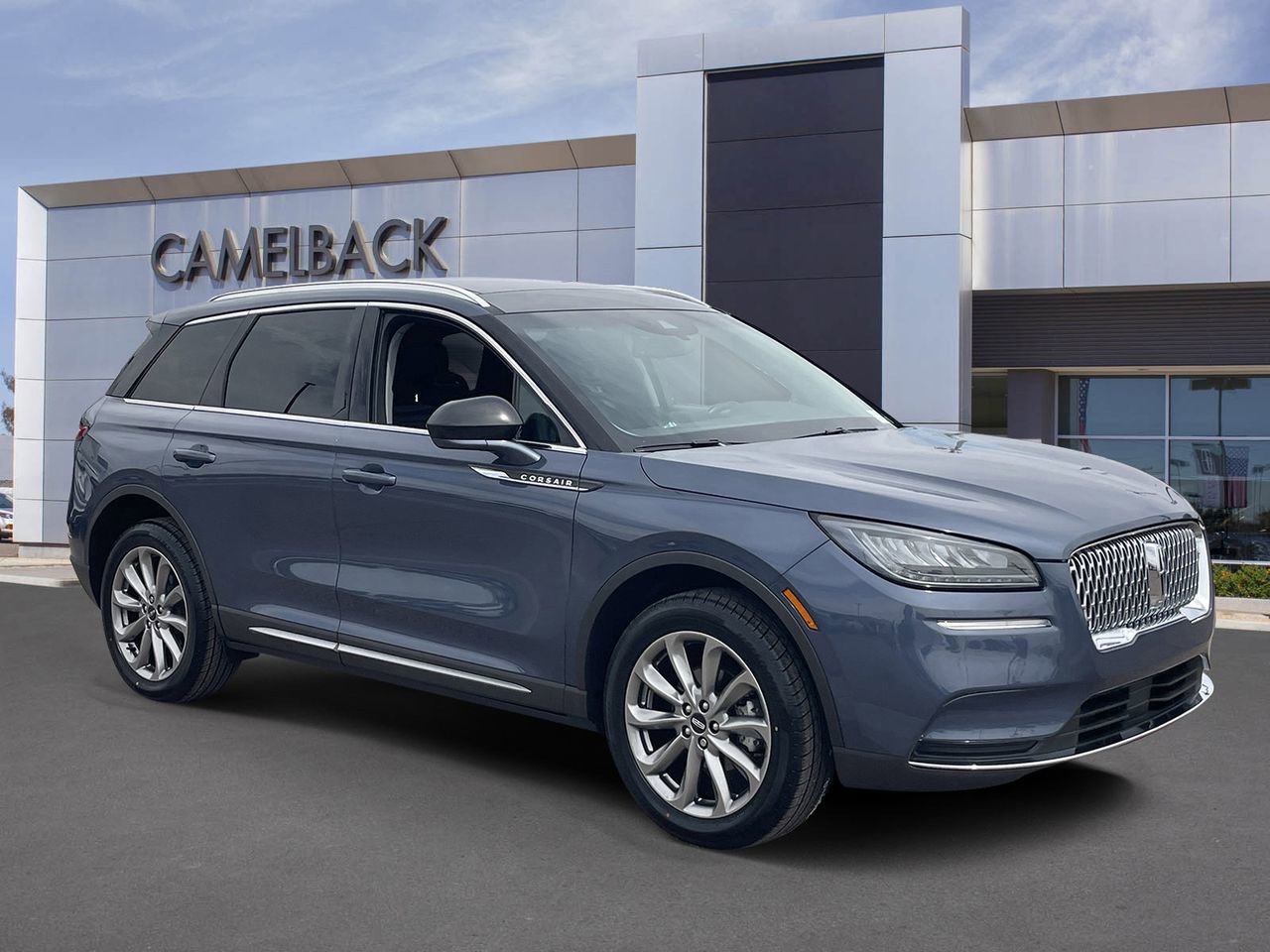 Used 2022 Lincoln Corsair AWD w/ Premium Package image 8