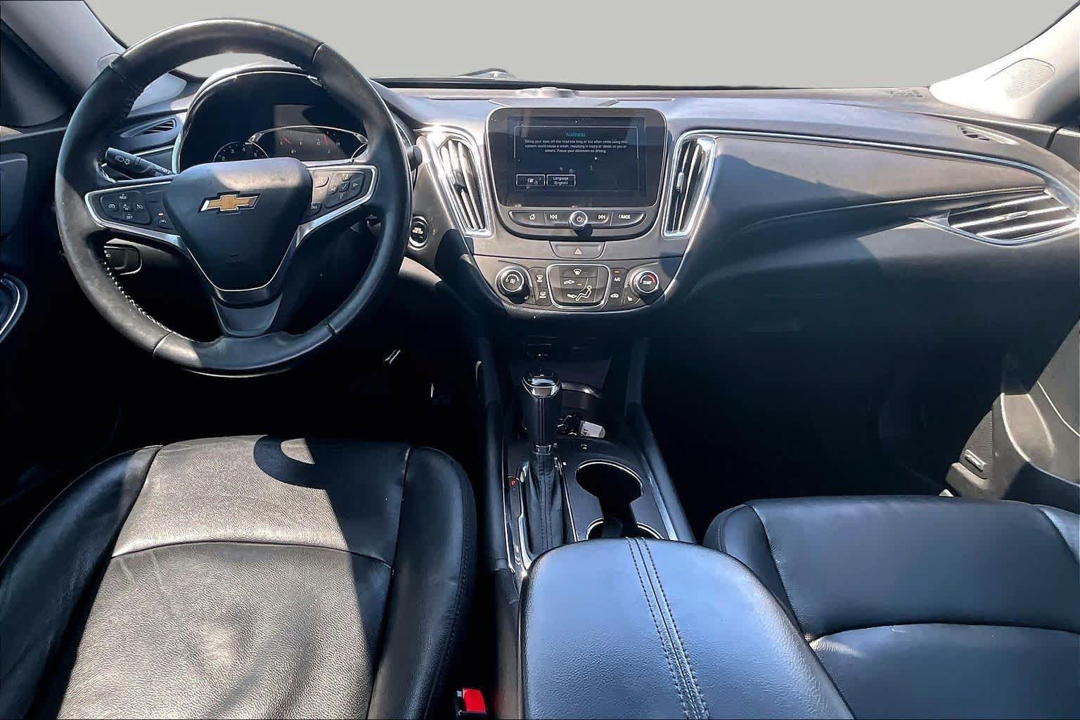 Used 2018 Chevrolet Malibu LT w/ Leather Package FWD image 15