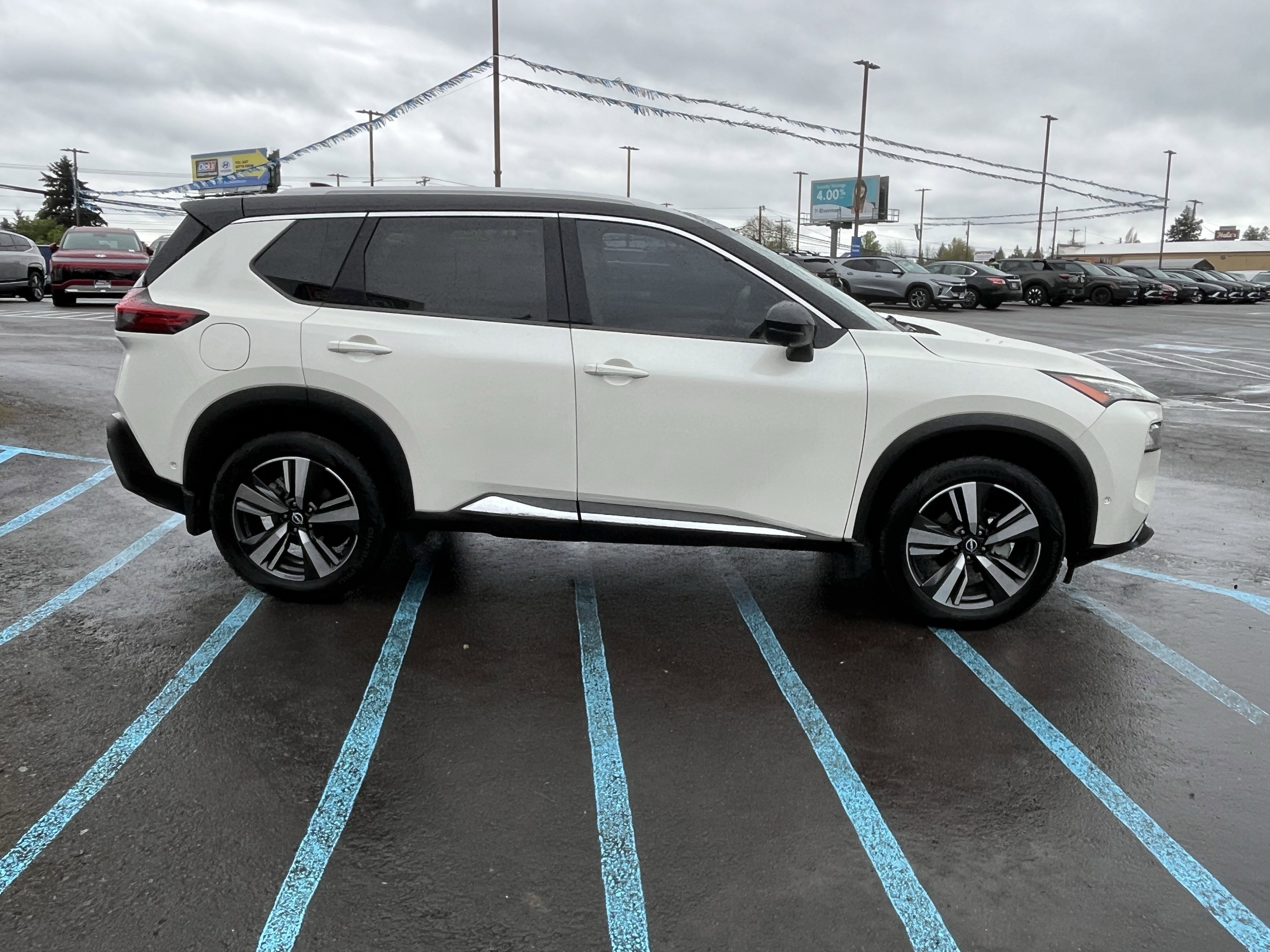 Used 2023 Nissan Rogue SL w/ SL Premium Package AWD/4WD image 6