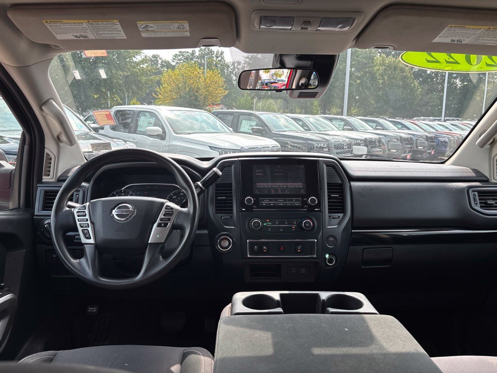 Used 2022 Nissan Titan SV RWD image 8