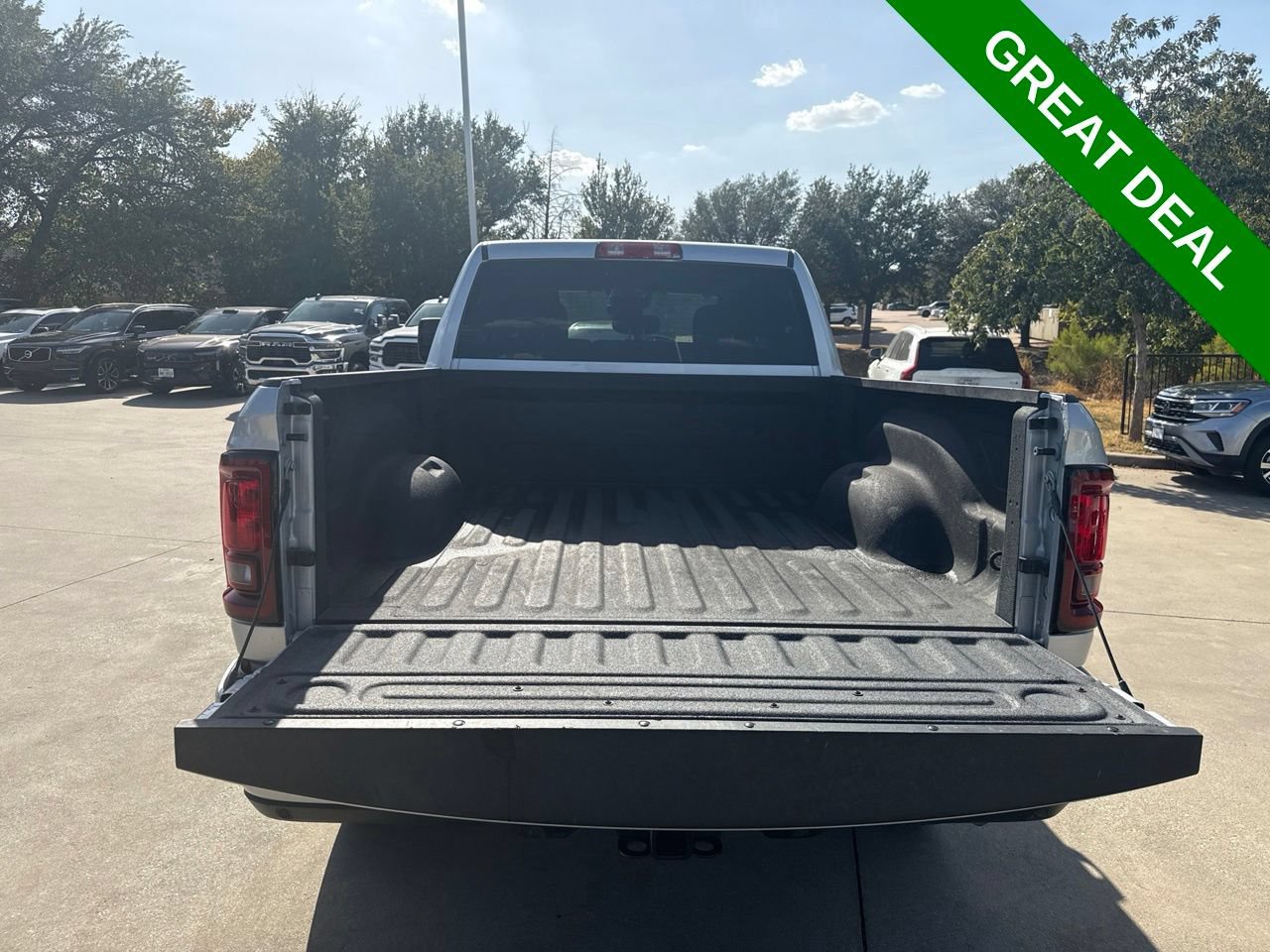 Used 2026 RAM 2500 Big Horn AWD/4WD image 7