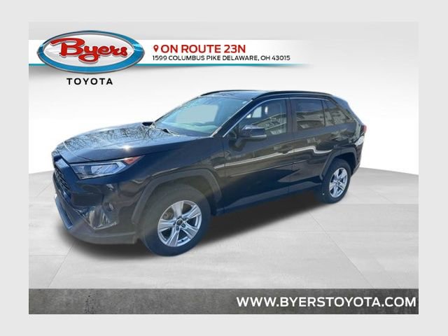 Used 2021 Toyota RAV4 XLE image 1