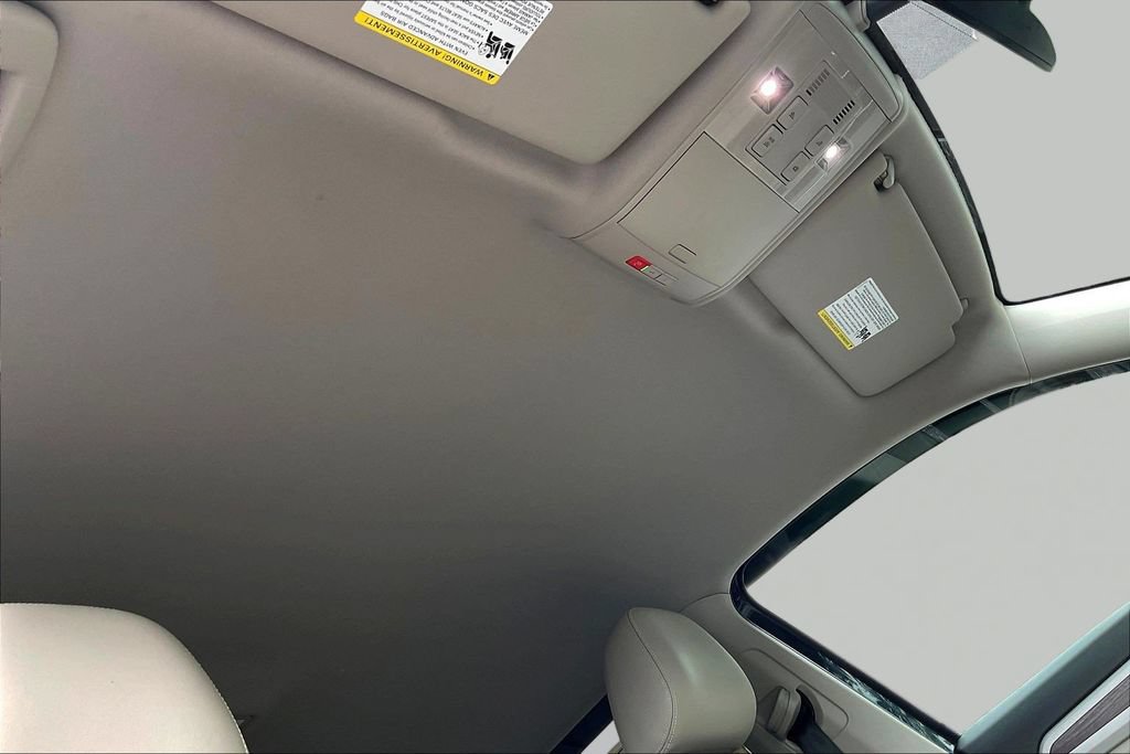 Used 2023 Volkswagen Atlas SE AWD/4WD image 32