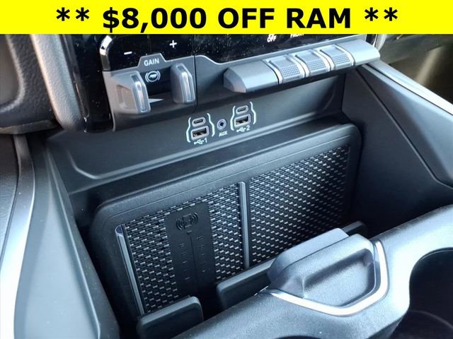 New 2026 RAM 1500 4x4 Crew Cab image 10