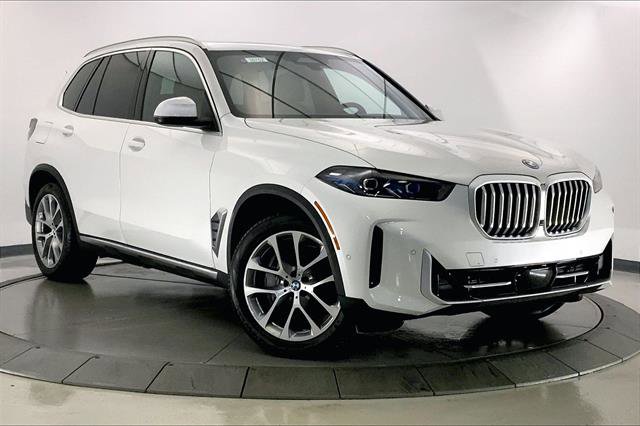 New 2026 BMW X5 xDrive50e w/ Climate Comfort Package image 1