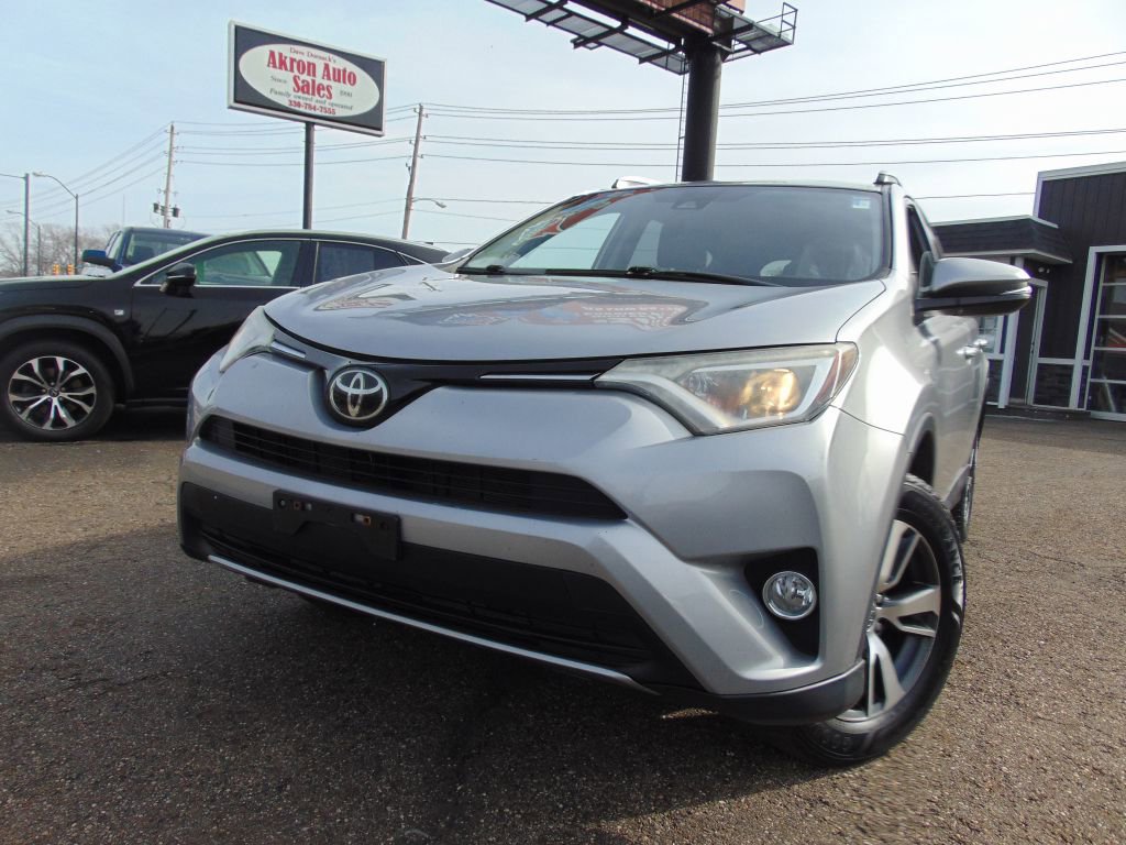 Used 2018 Toyota RAV4 XLE w/ Plus Extra Value Package image 33