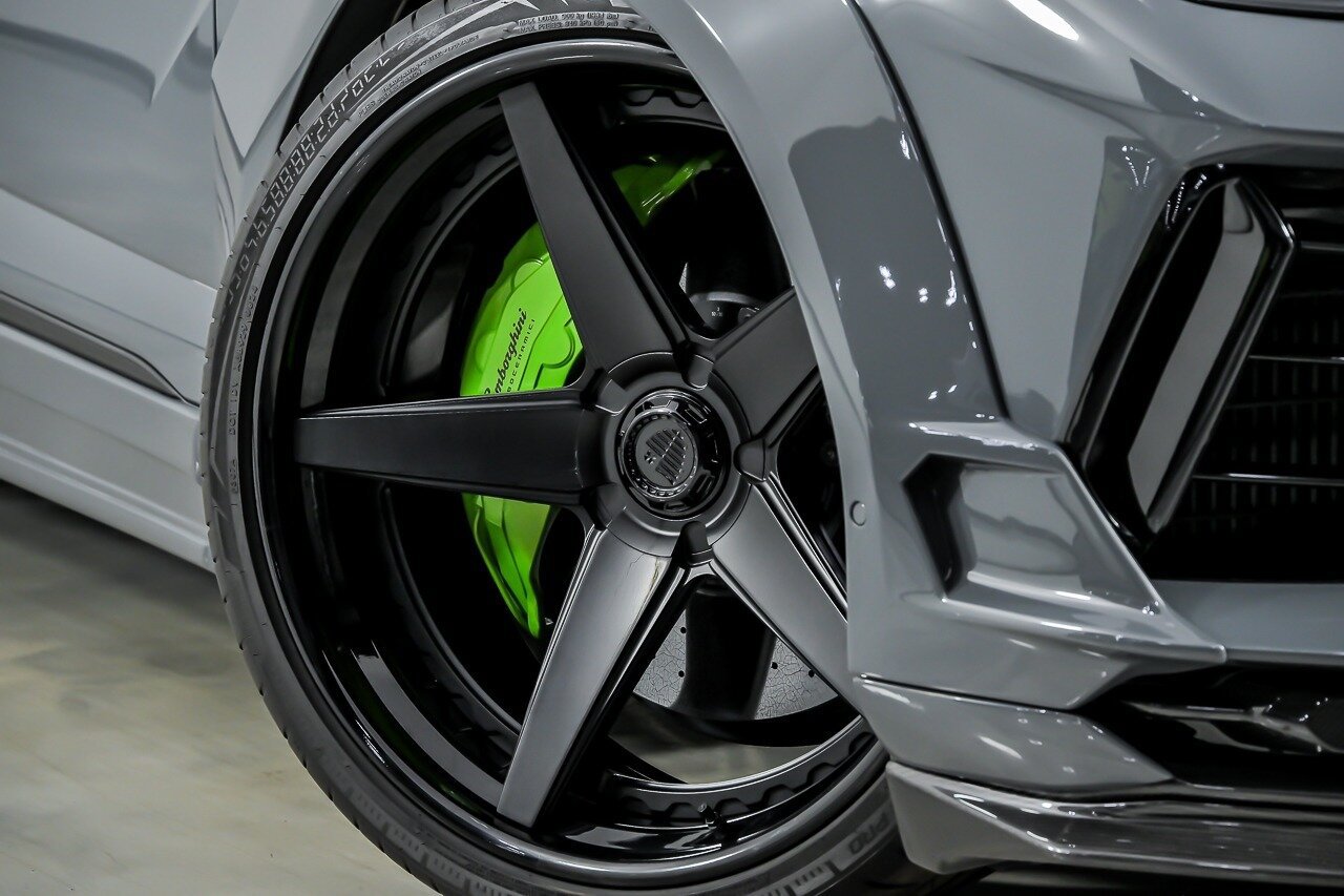 Used 2024 Lamborghini Urus Performante AWD/4WD image 4