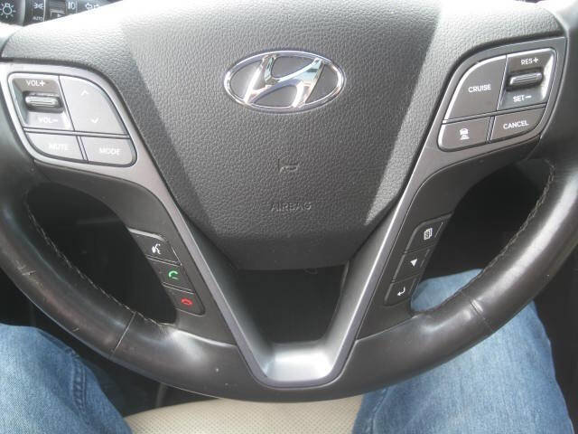 Used 2017 Hyundai Santa Fe AWD w/ SE Ultimate Tech Package 03 image 39