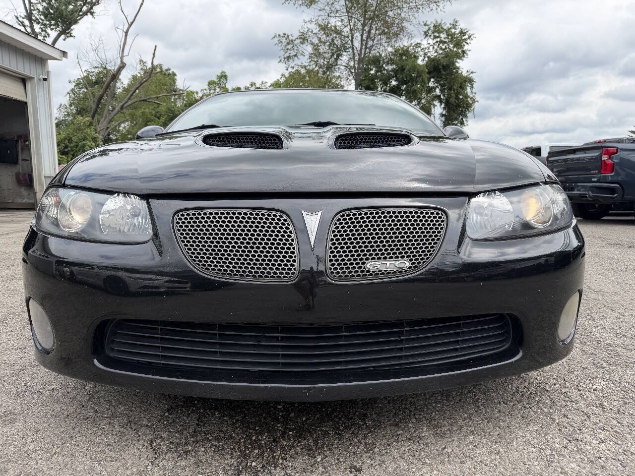 Used 2006 Pontiac GTO RWD image 2