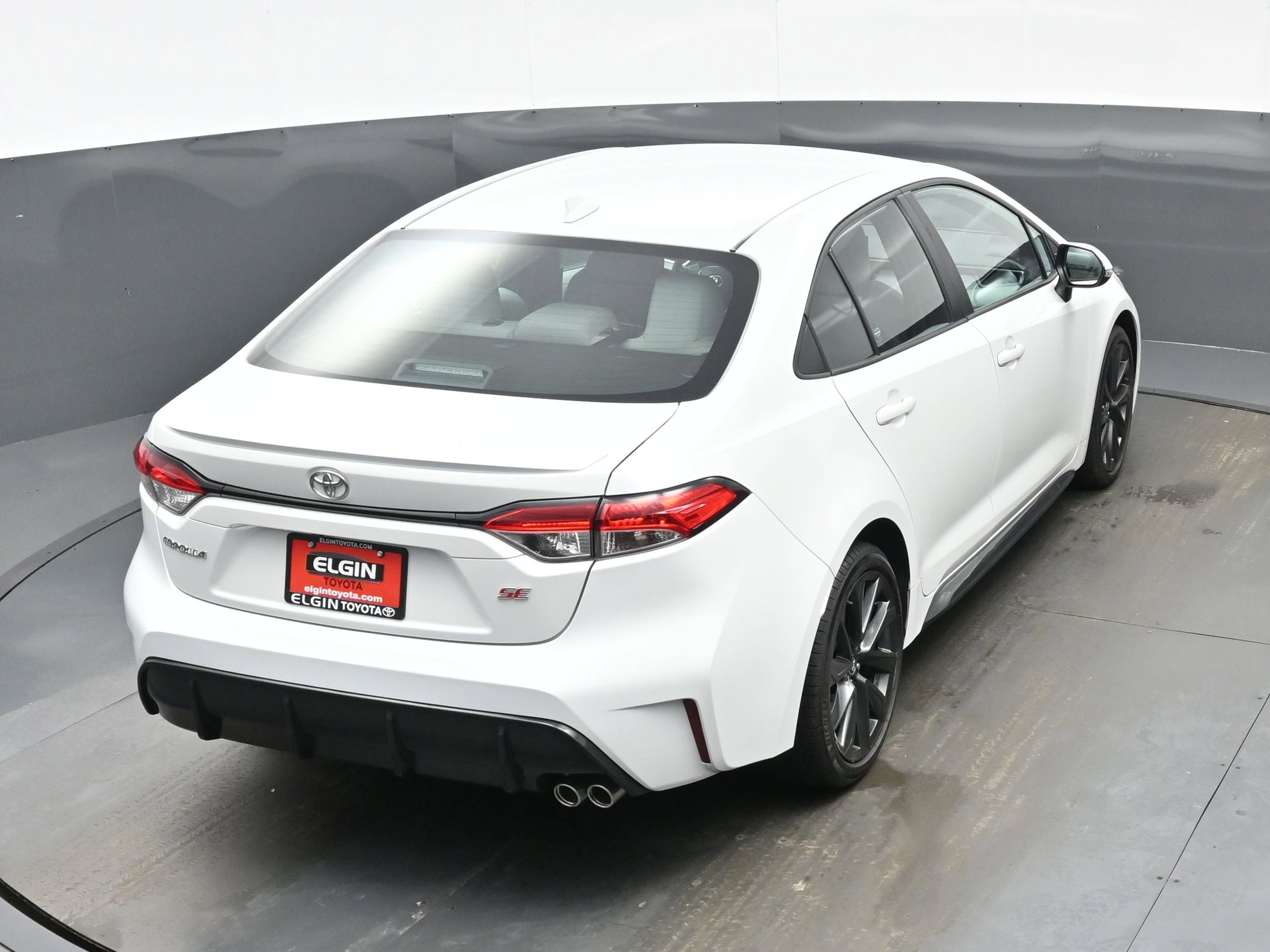 Used 2024 Toyota Corolla SE image 39