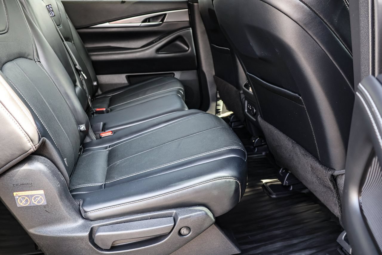 Used 2023 INFINITI QX60 Luxe w/ Cargo Package FWD image 41