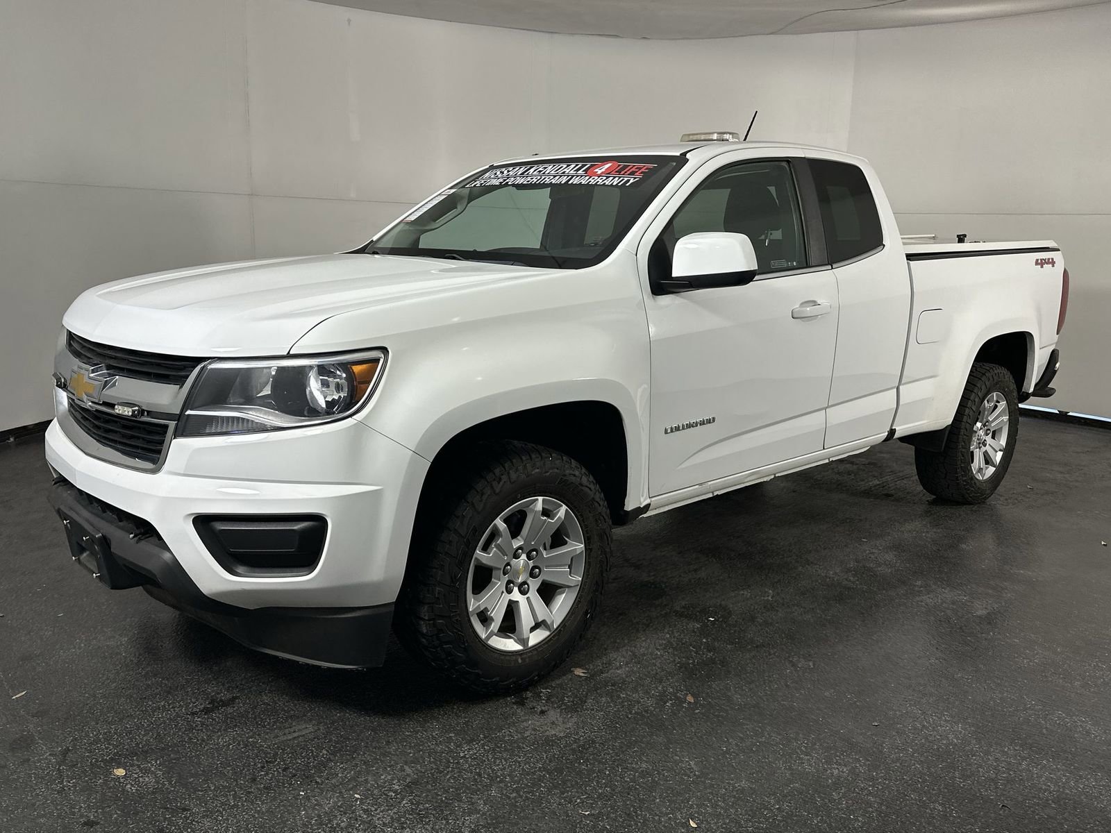 Used 2020 Chevrolet Colorado LT w/ Safety Package AWD/4WD image 4