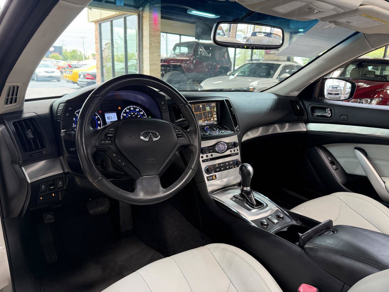Used 2014 INFINITI Q60 Convertible w/ Premium Package RWD image 26