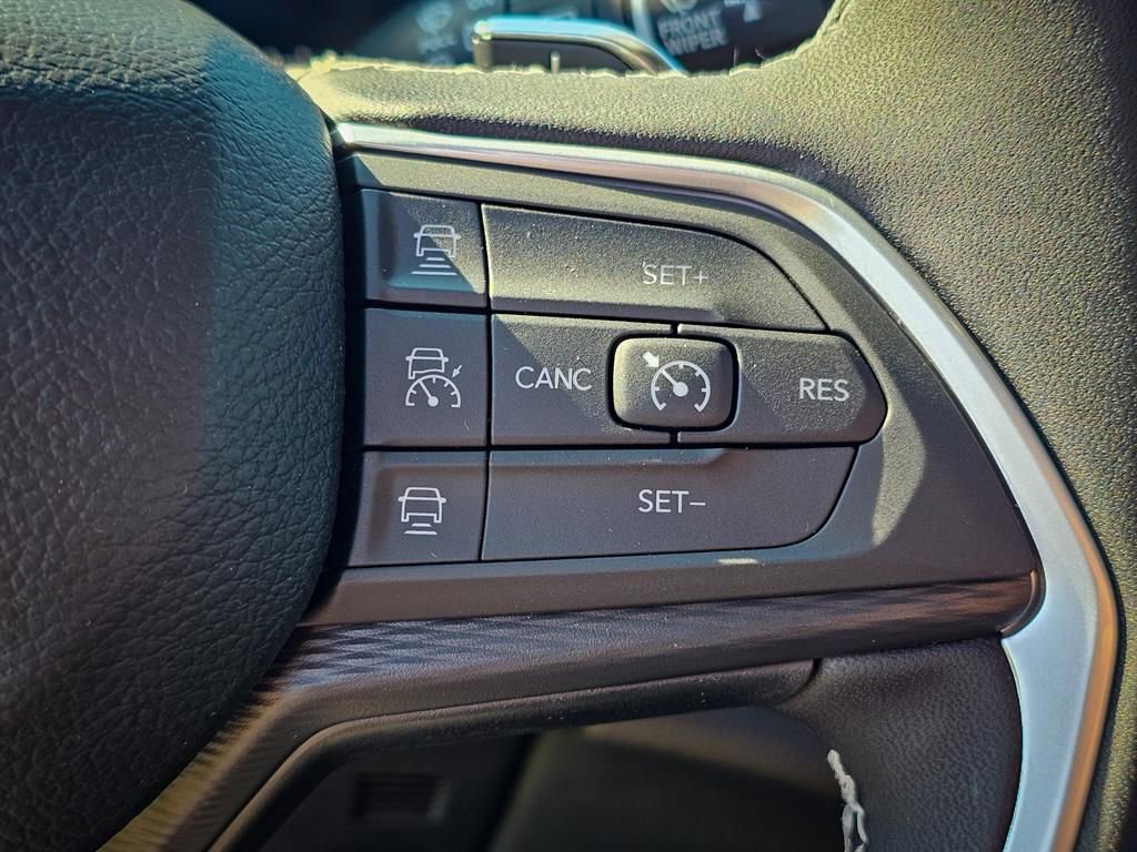 New 2025 Jeep Grand Cherokee L Altitude image 21