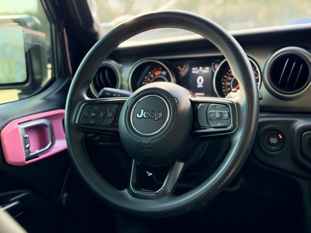 Used 2018 Jeep Wrangler Unlimited Sport image 19