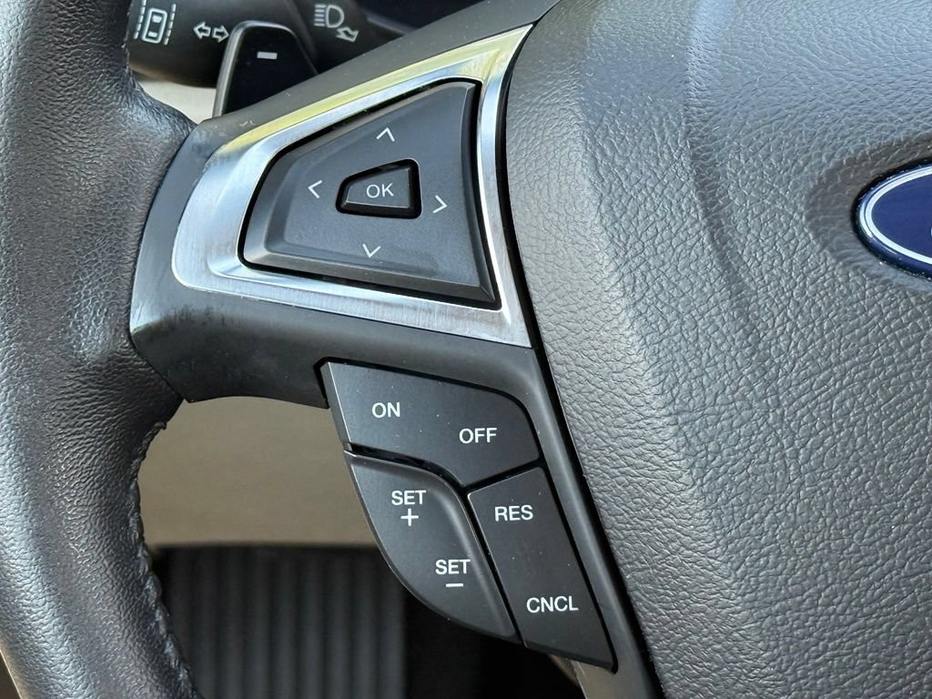 Used 2019 Ford Fusion SEL FWD image 10