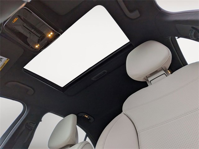 Used 2023 Mercedes-Benz C 300 4MATIC Sedan image 22