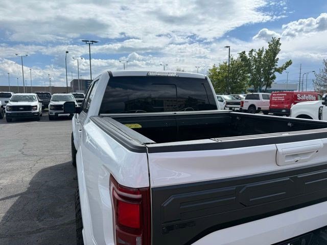 Used 2017 Ford F150 Raptor w/ Equipment Group 802A Luxury AWD/4WD image 3