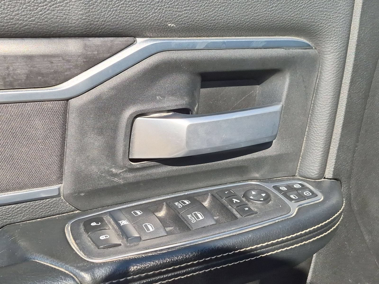 Used 2024 RAM 2500 Big Horn AWD/4WD image 12
