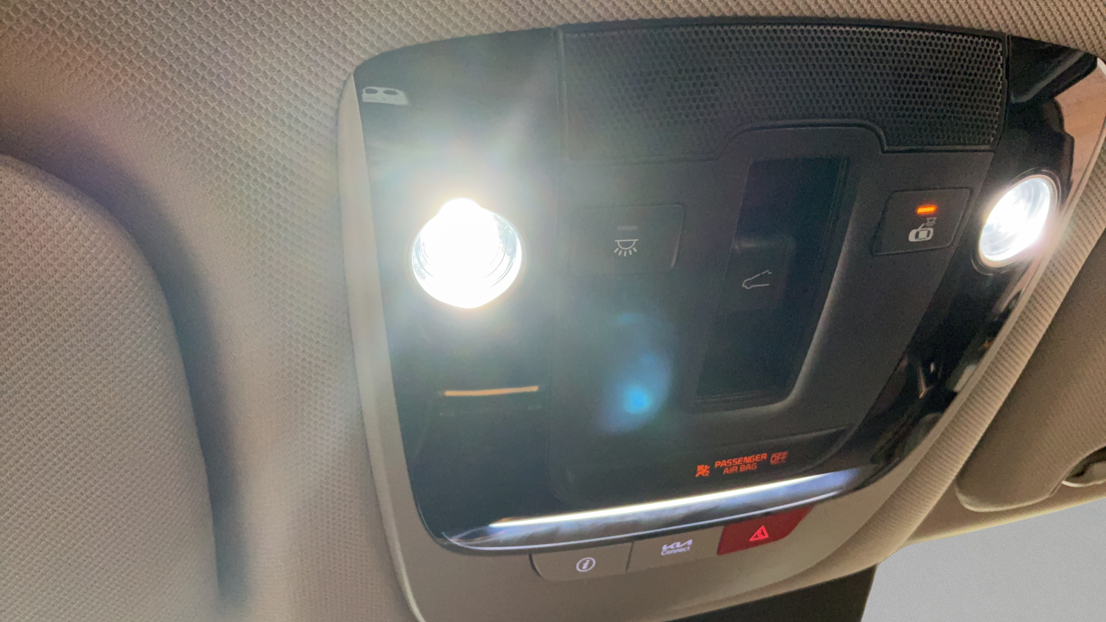 Used 2023 Kia Sorento S w/ Panoramic Sunroof Package AWD/4WD image 18