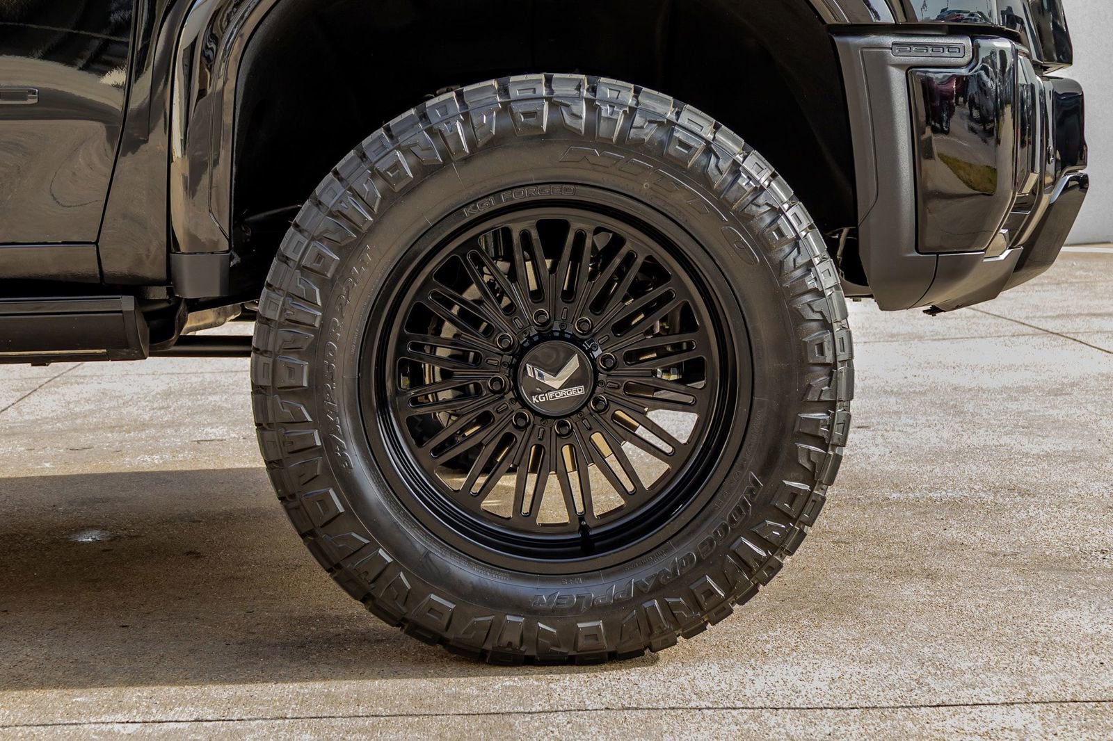 Used 2025 GMC Sierra 2500 Denali Ultimate AWD/4WD image 12