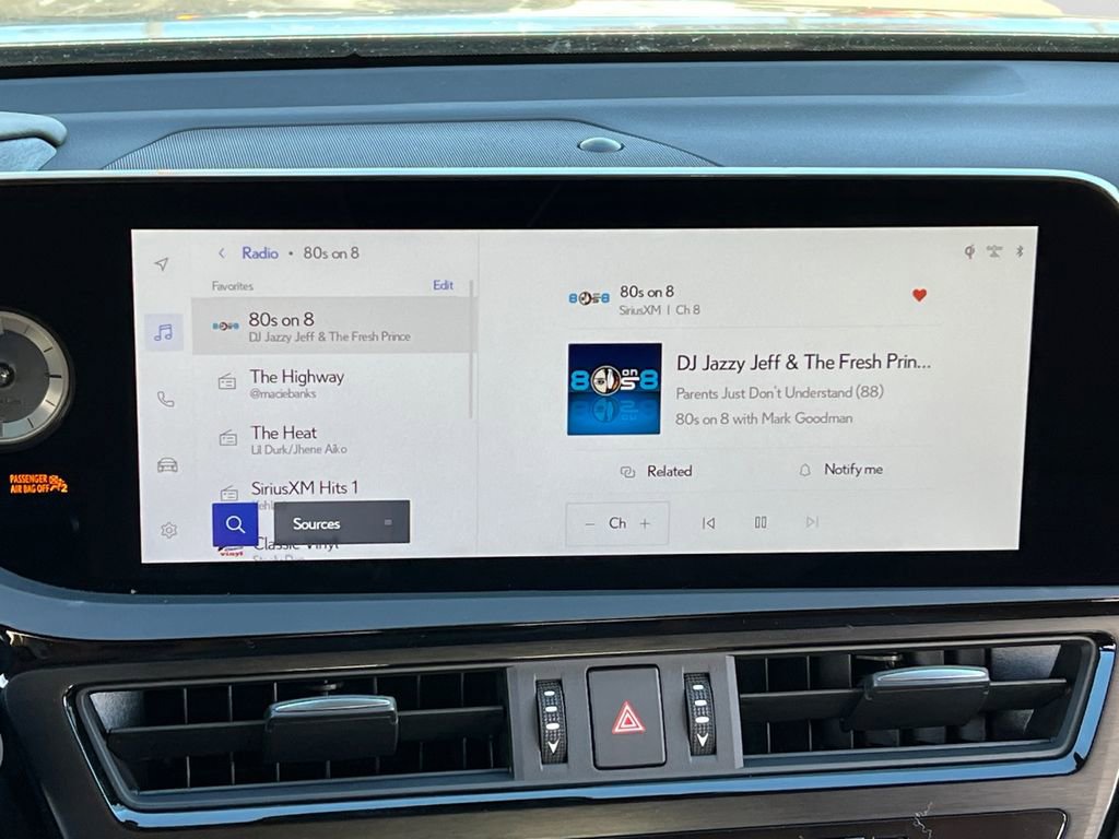 New 2025 Lexus ES 350 w/ Premium Package image 17