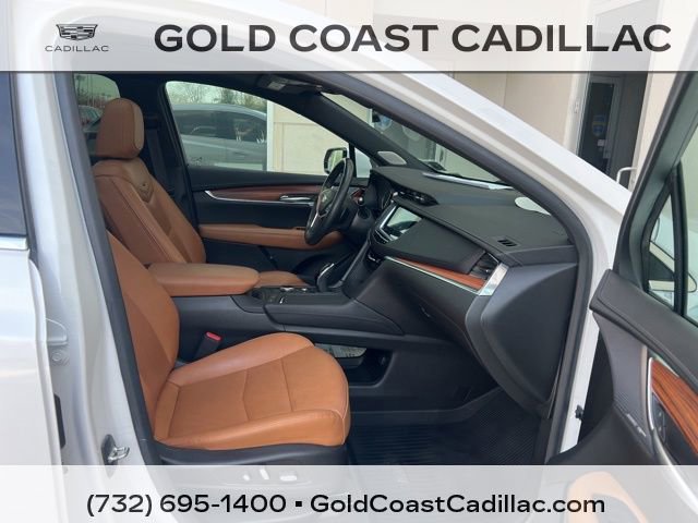 Certified 2023 Cadillac XT5 Premium Luxury w/ LPO, Floor Liner Package image 7