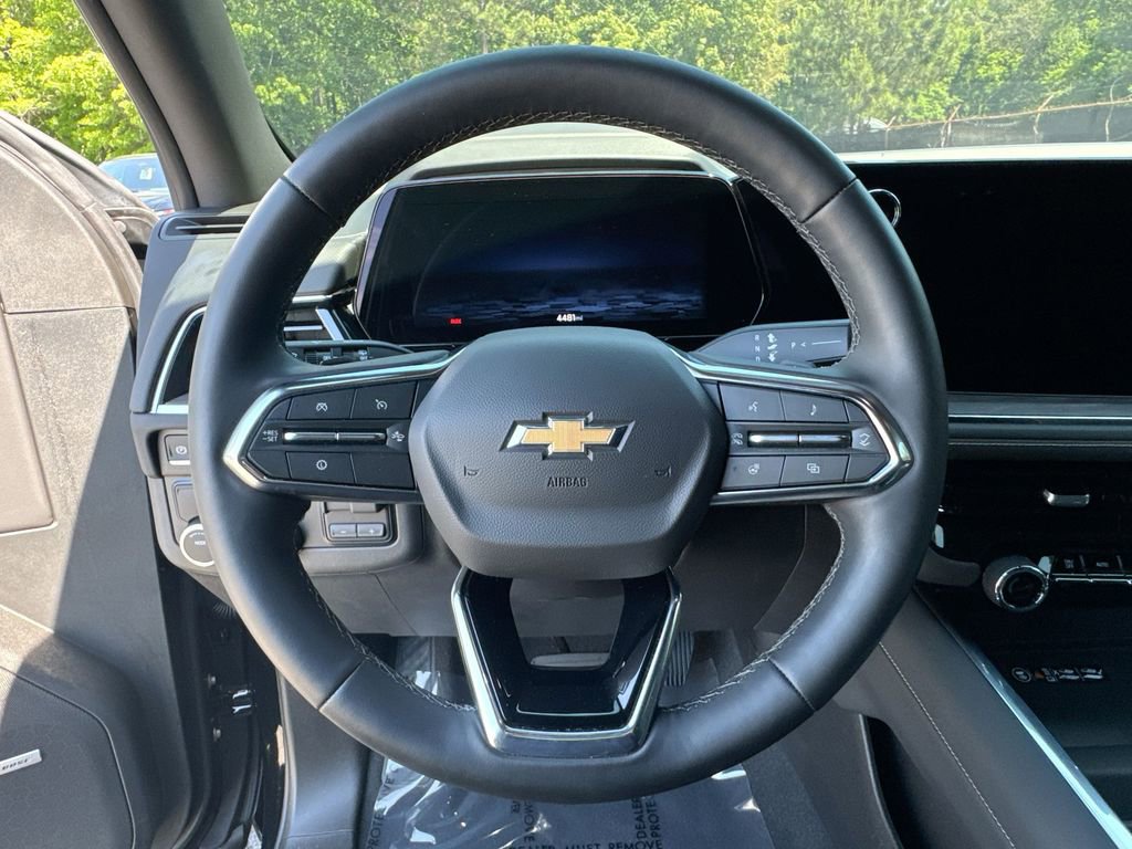 Used 2025 Chevrolet Tahoe Premier RWD image 16