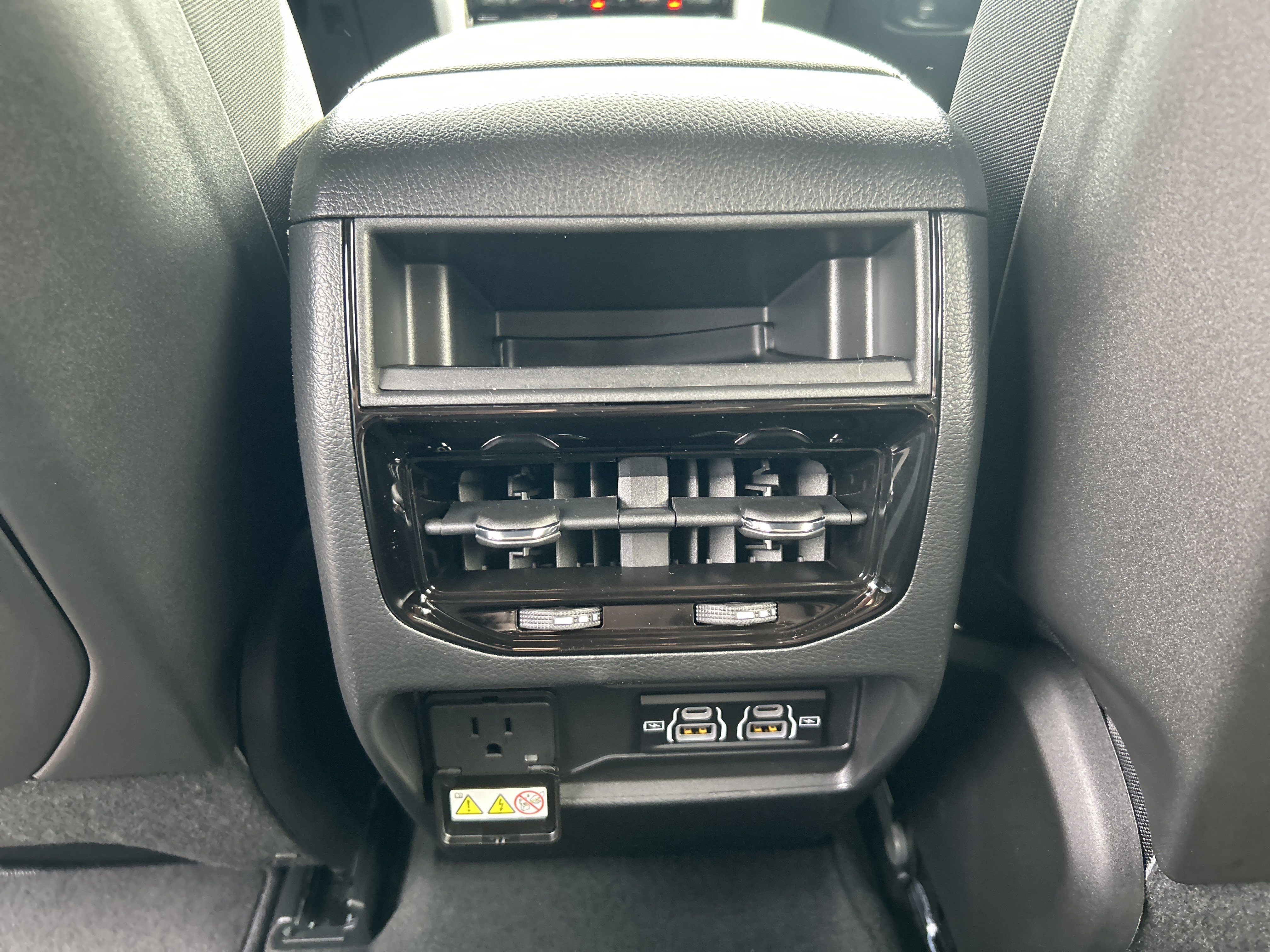 New 2025 Jeep Grand Cherokee Altitude image 59