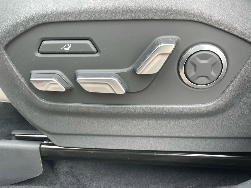 Used 2024 Hyundai Santa Fe Calligraphy image 32