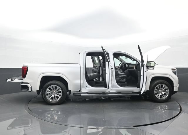 Used 2024 GMC Sierra 1500 Denali w/ Technology Package AWD/4WD image 33