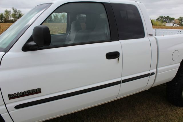 Used 2001 Dodge Ram 2500 Truck 4x4 Quad Cab image 11