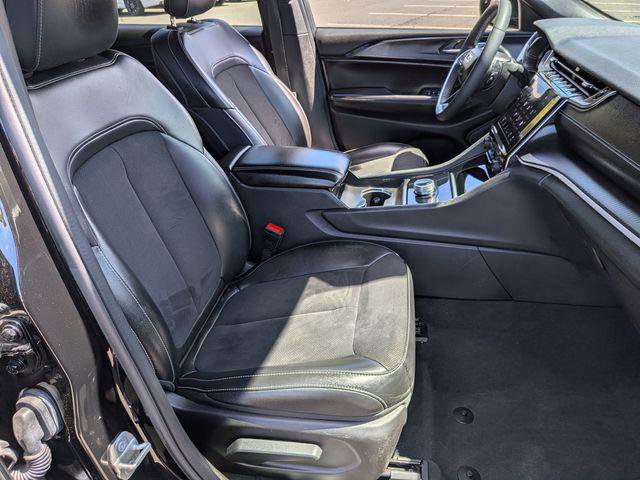 Certified 2024 Jeep Grand Cherokee L Laredo AWD/4WD image 27