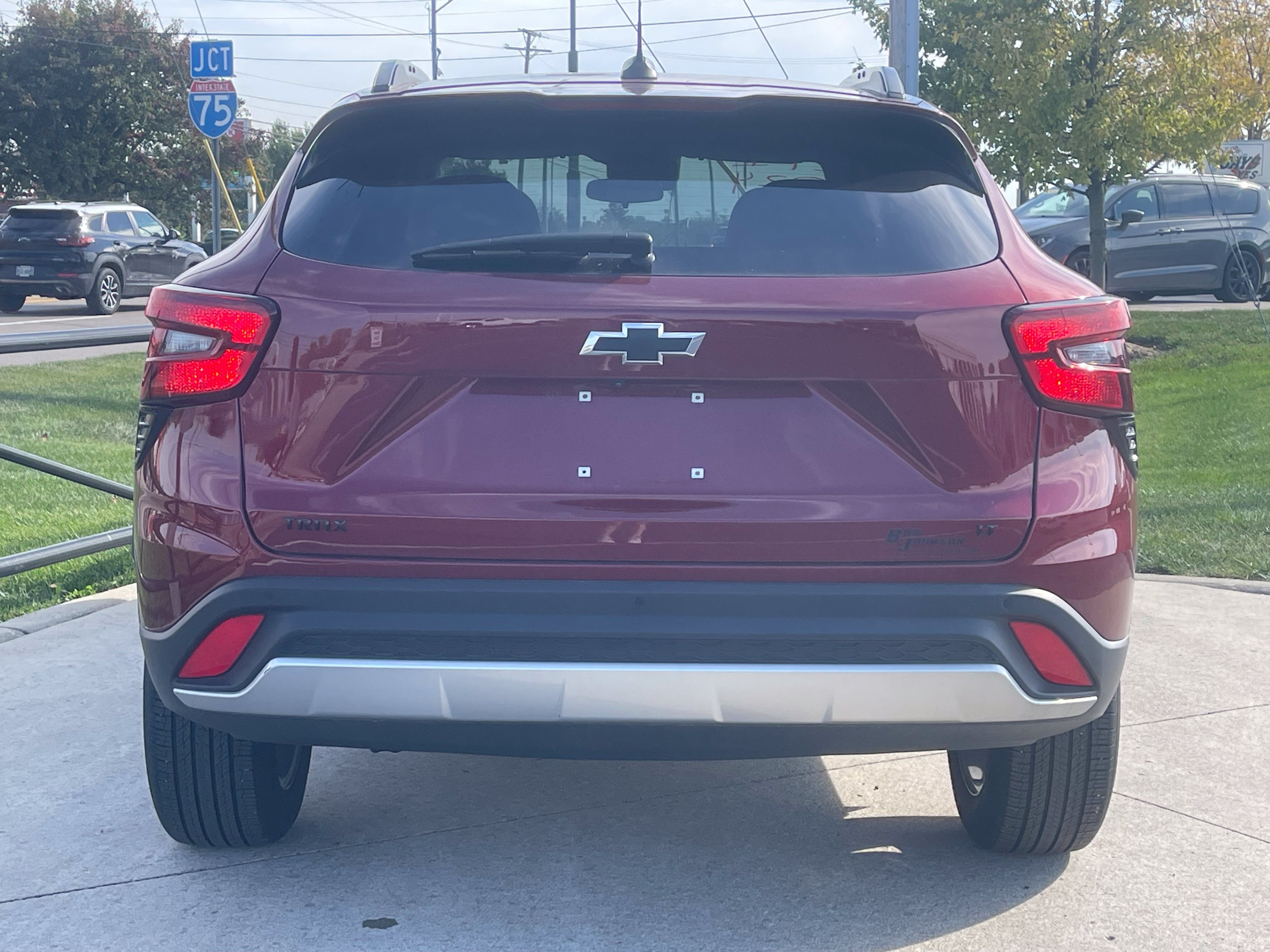 Used 2025 Chevrolet Trax LT w/ Driver Confidence Package FWD image 6