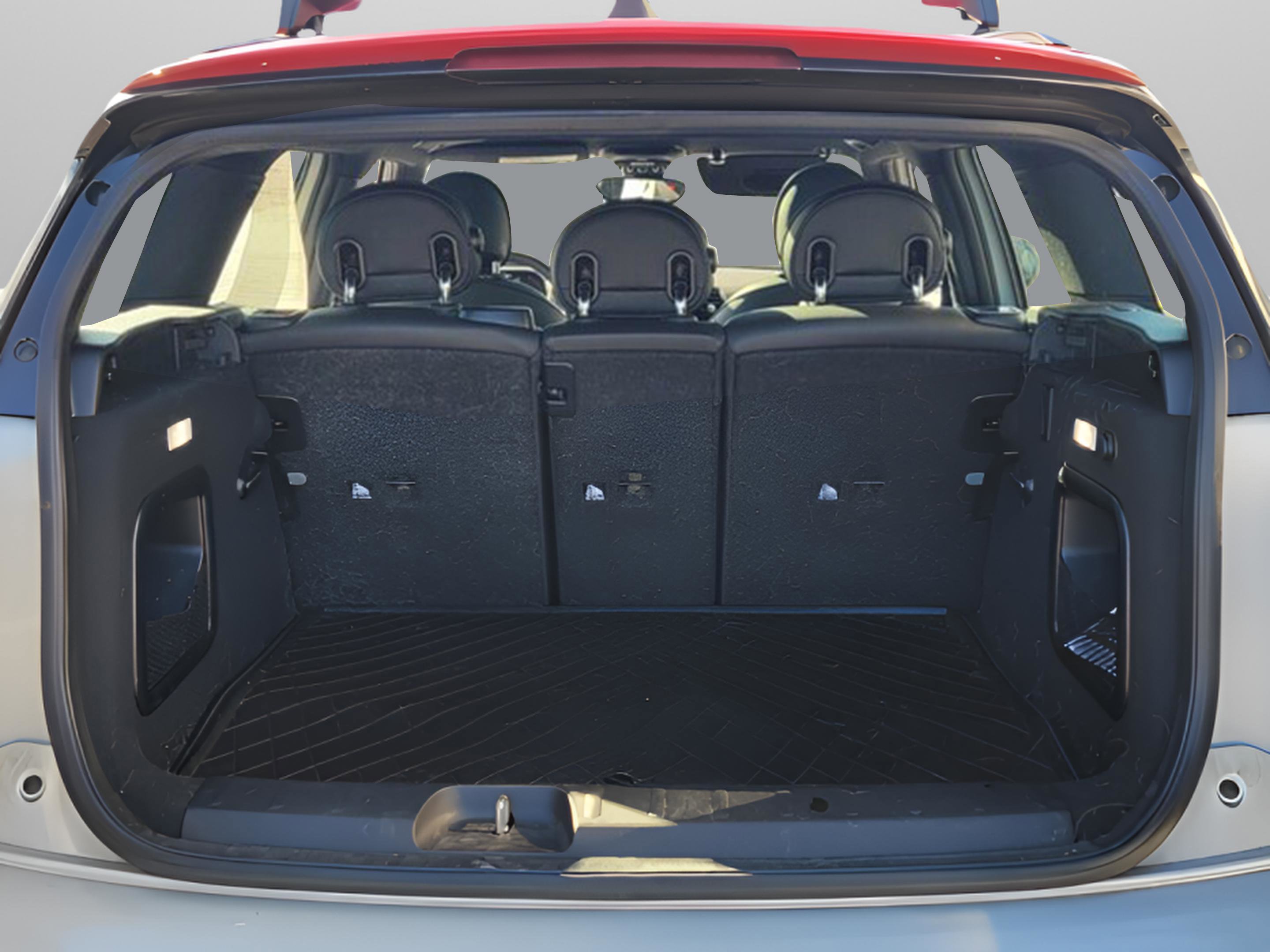 Used 2022 MINI Cooper Clubman John Cooper Works image 31