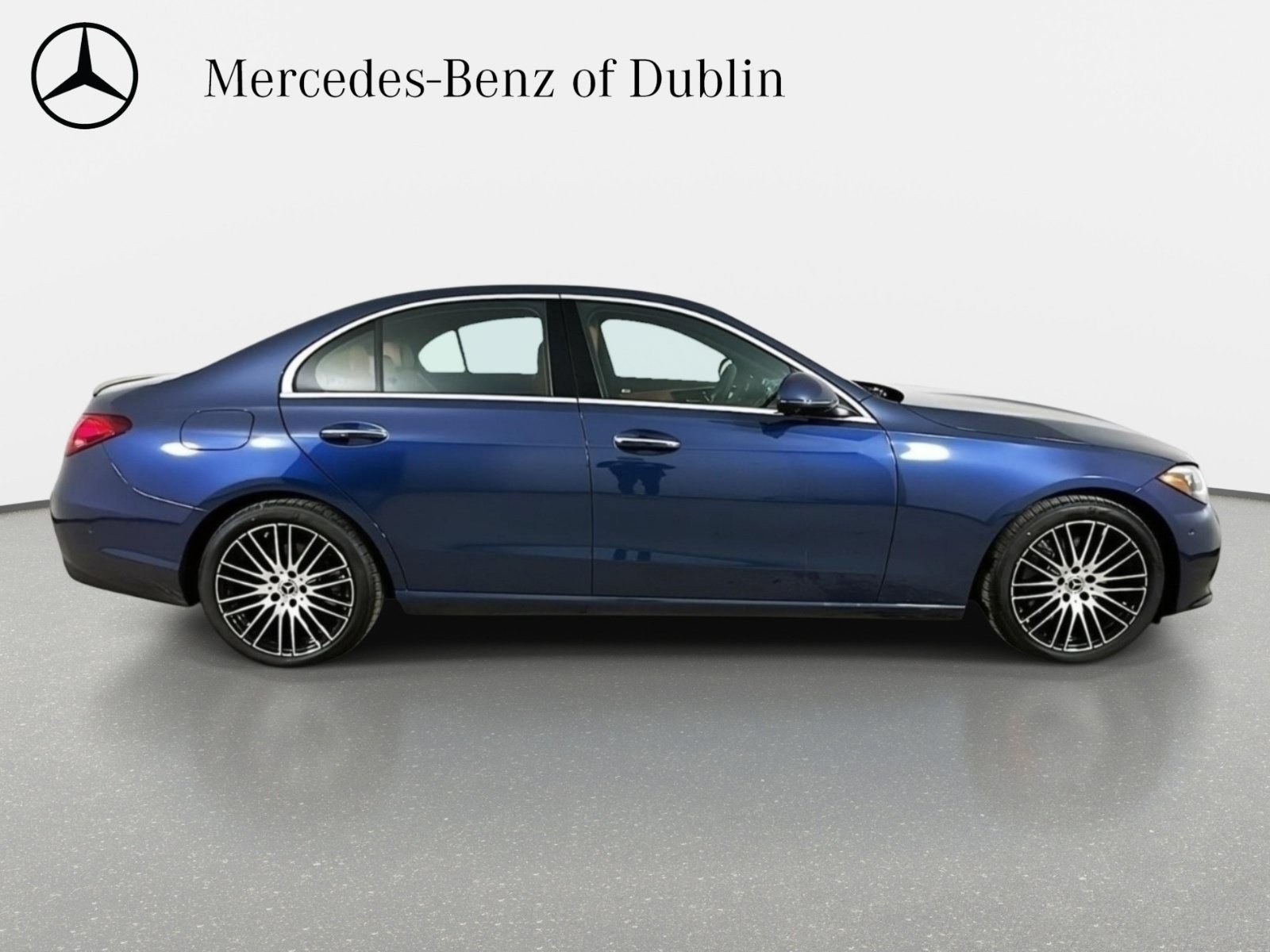 Used 2026 Mercedes-Benz C 300 4MATIC Sedan image 4