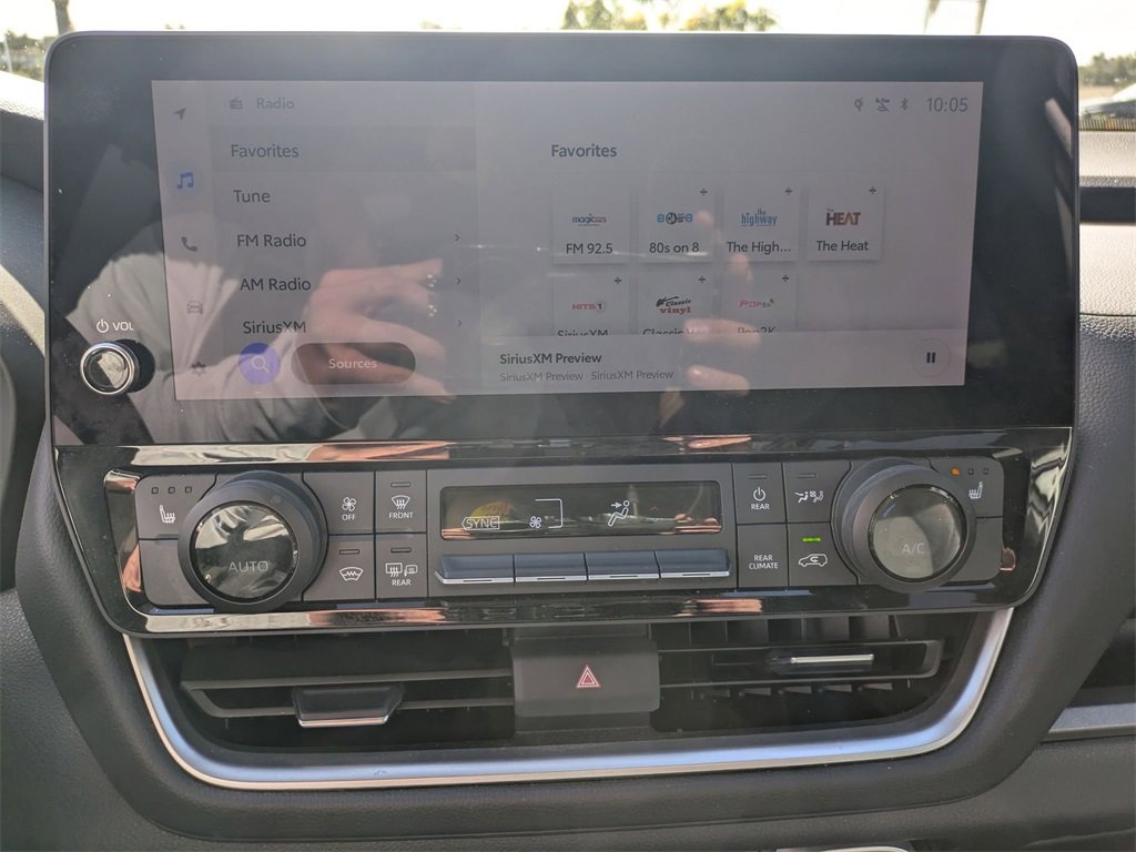 Used 2025 Toyota Grand Highlander AWD image 21