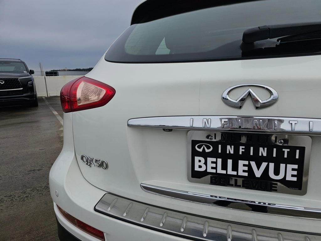 Used 2015 INFINITI QX50 Journey w/ Premium Package image 15