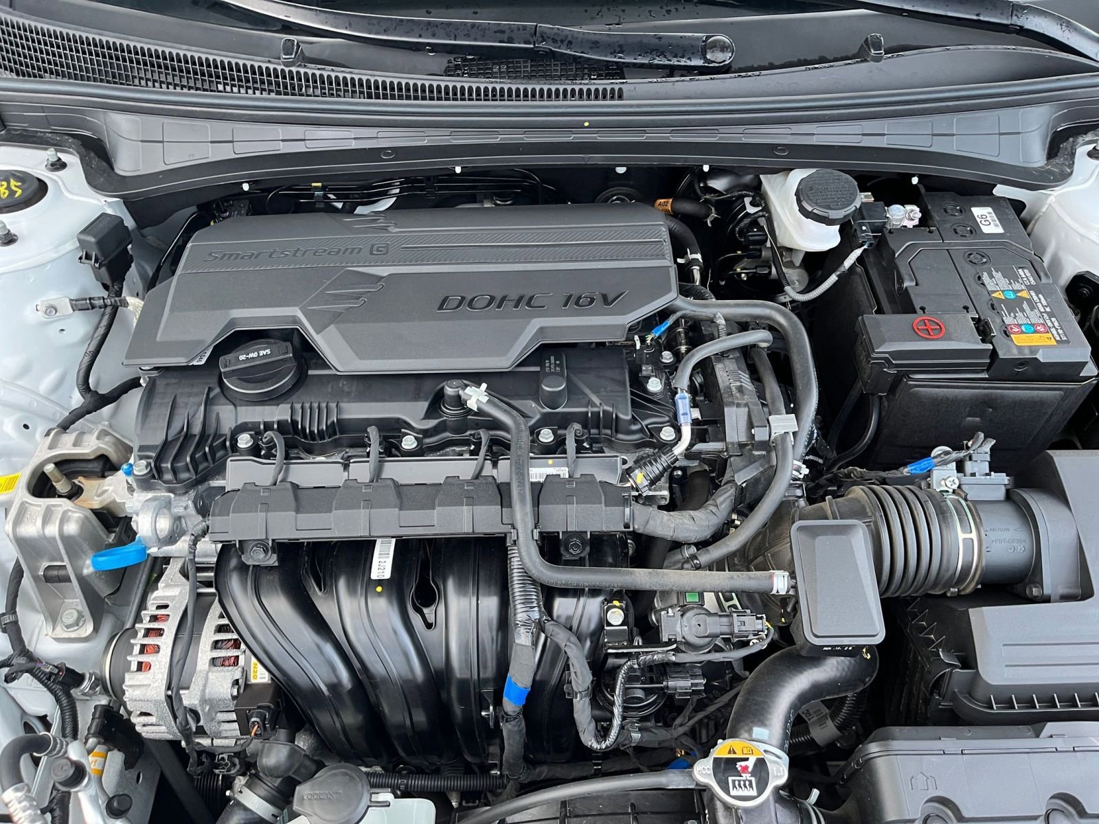 Used 2025 Hyundai Elantra SEL image 33