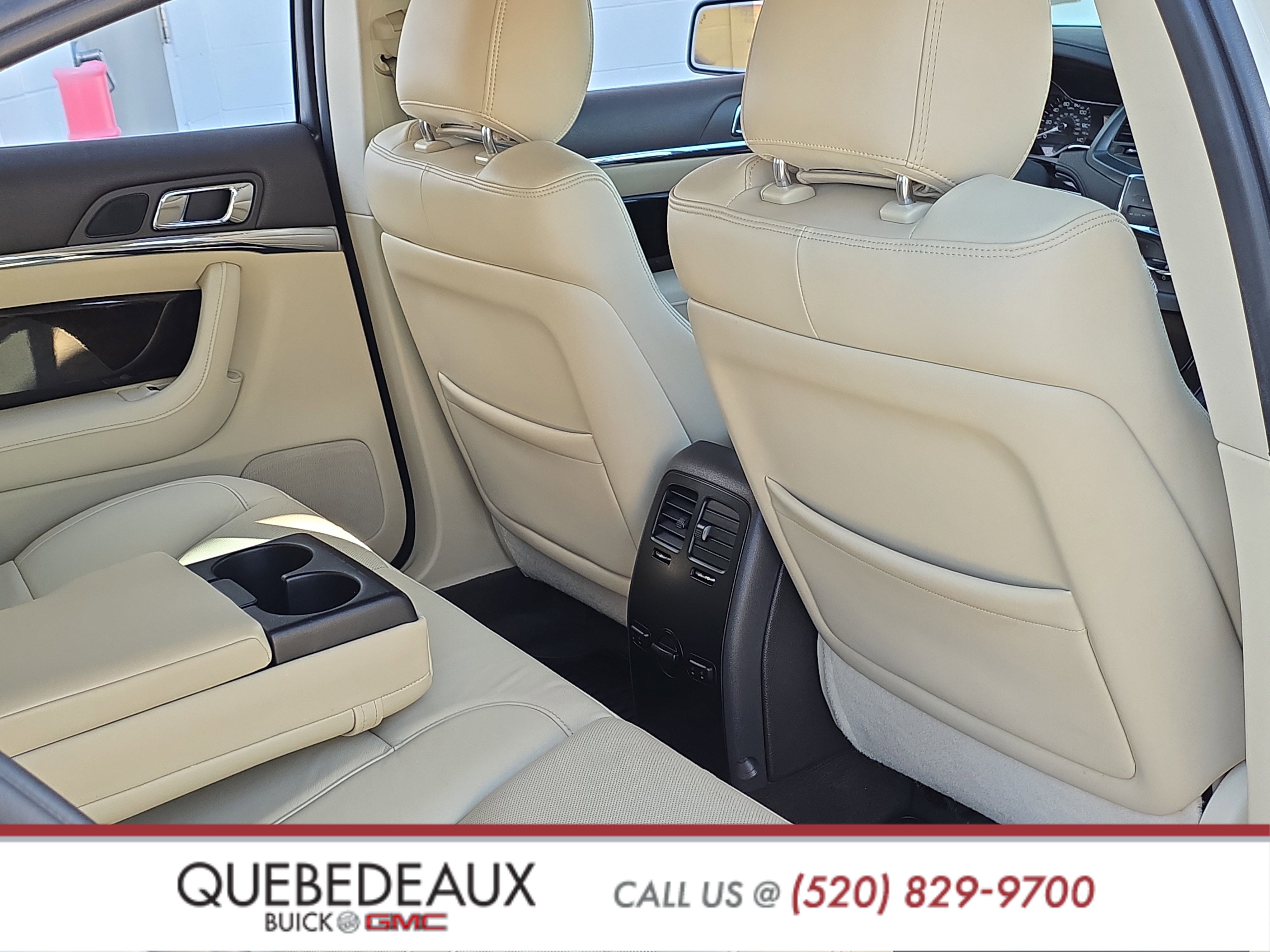 Used 2013 Lincoln MKS FWD image 28