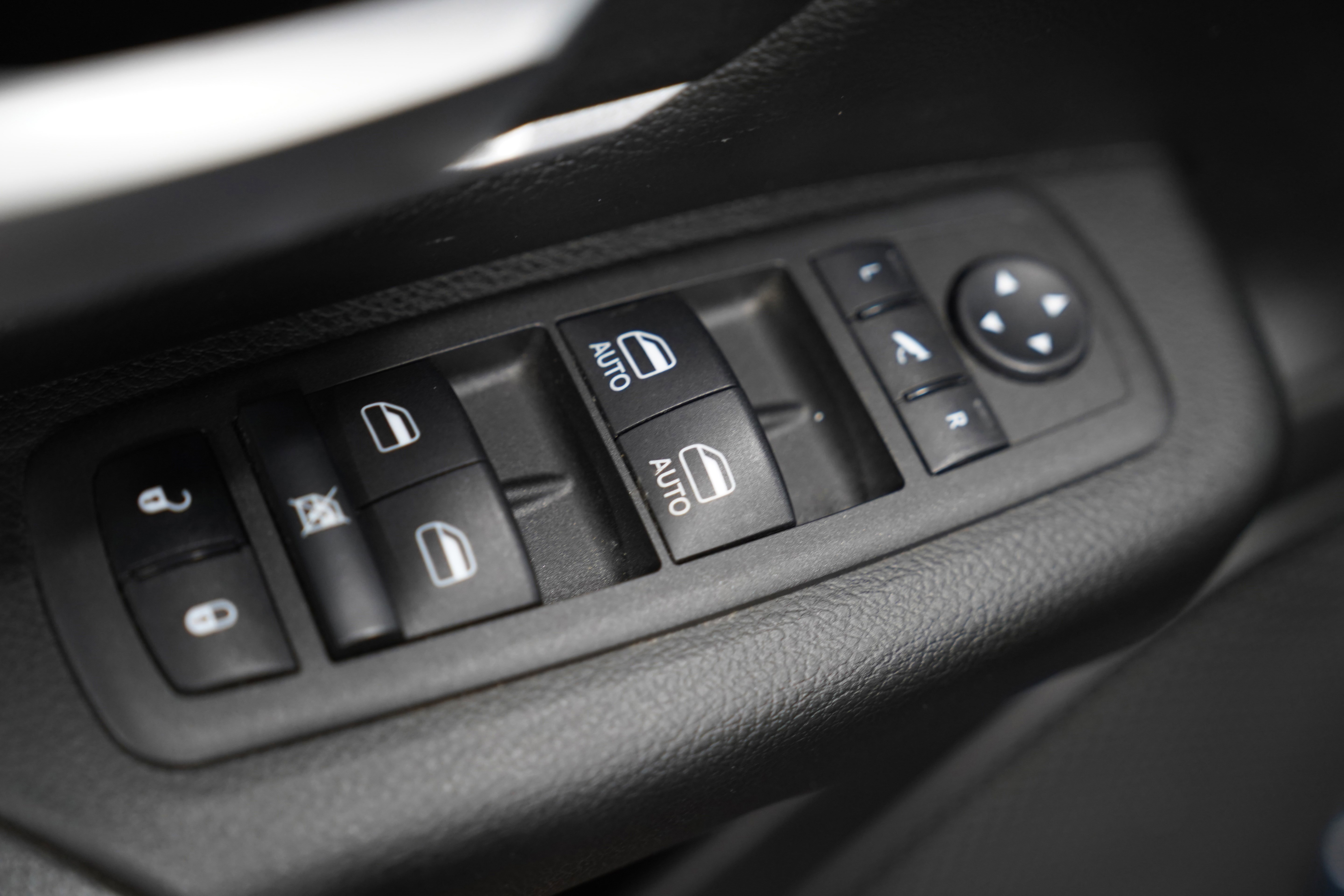 Certified 2022 RAM 1500 Big Horn image 16