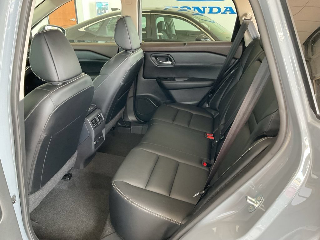 Used 2023 Nissan Rogue SL w/ SL Premium Package AWD/4WD image 21