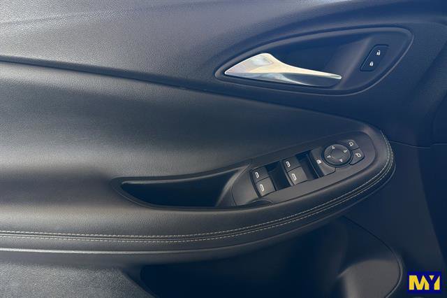 Certified 2024 Buick Encore GX Preferred FWD image 11