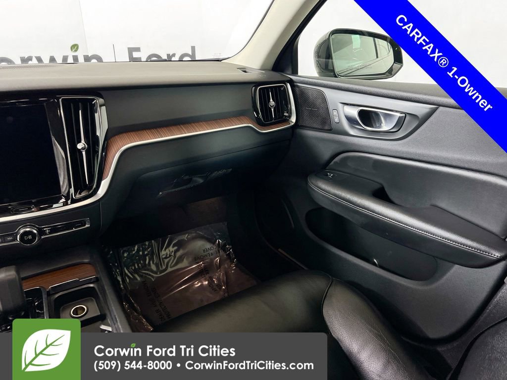 Used 2024 Volvo S60 B5 Plus image 28