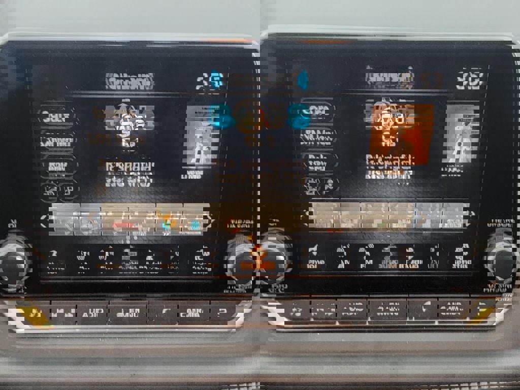 Certified 2025 Nissan Rogue SV image 17