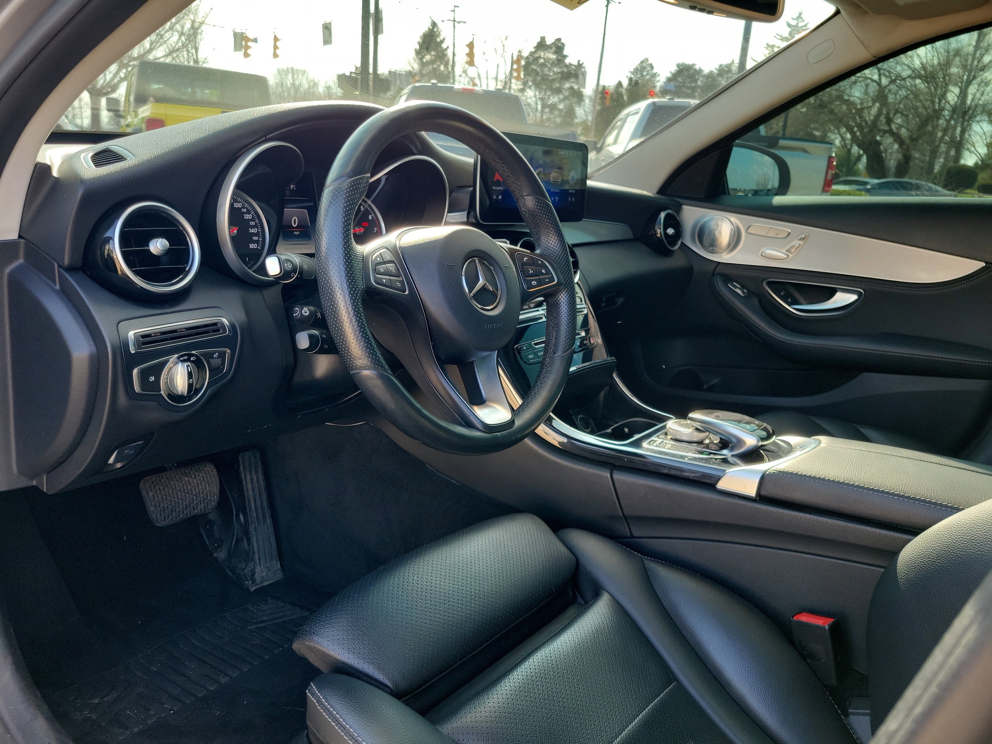 Used 2016 Mercedes-Benz C 300 4MATIC Sedan image 20