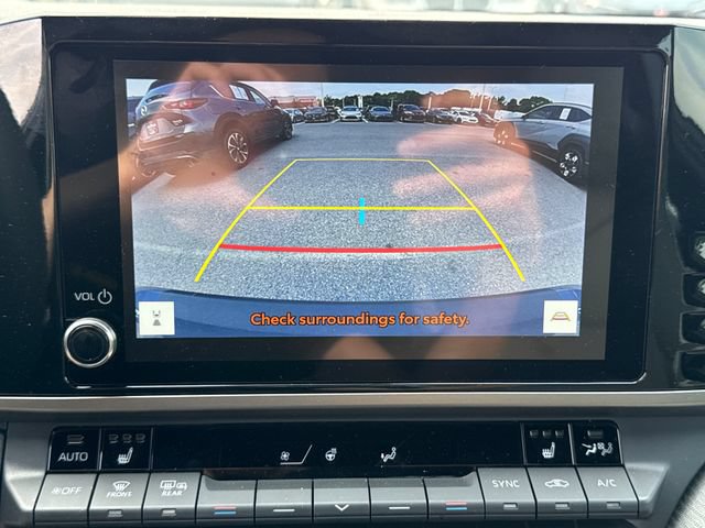 Used 2025 Toyota Camry SE w/ Convenience Package FWD image 27