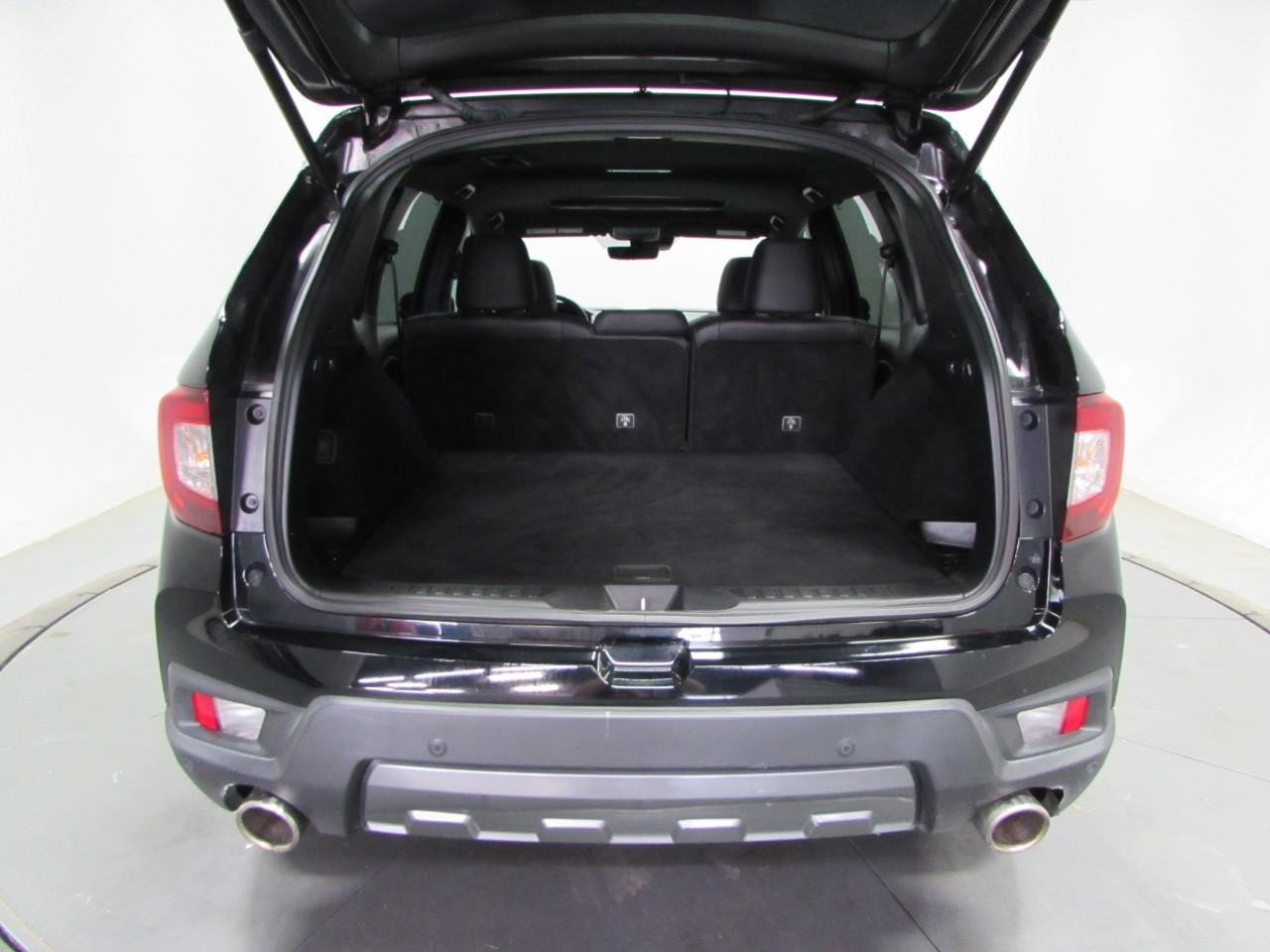 Used 2023 Honda Passport TrailSport image 11