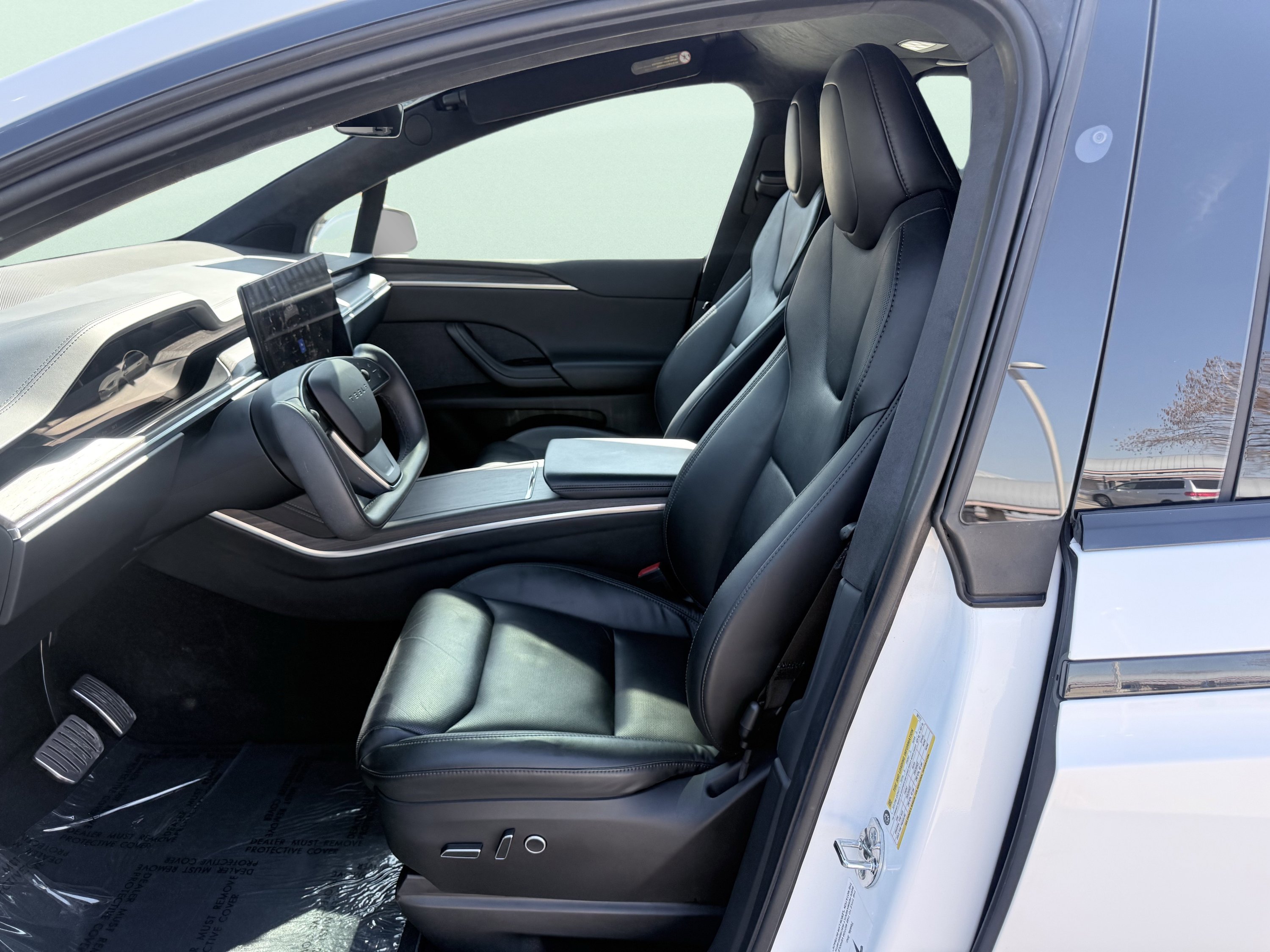 Used 2023 Tesla Model X AWD/4WD image 31